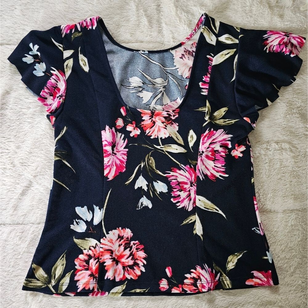 Floral Top Navy with pink/colorful flowers. Size Medium. Excellent Condition!